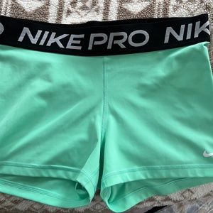 Womens 3" Nike Pro Shorts Green Glow/Black/White